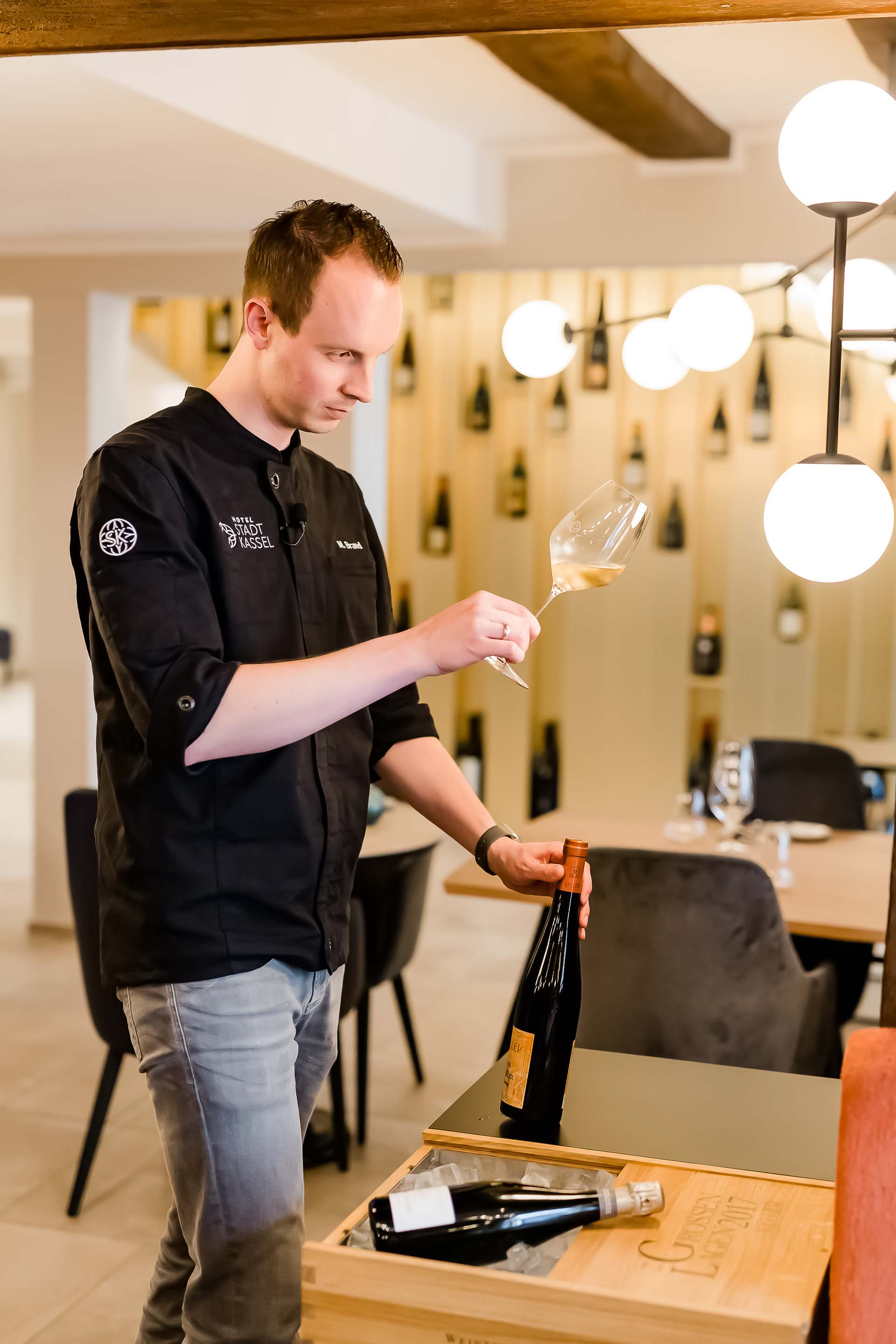 Chef-Sommelier Chef-Sommelier